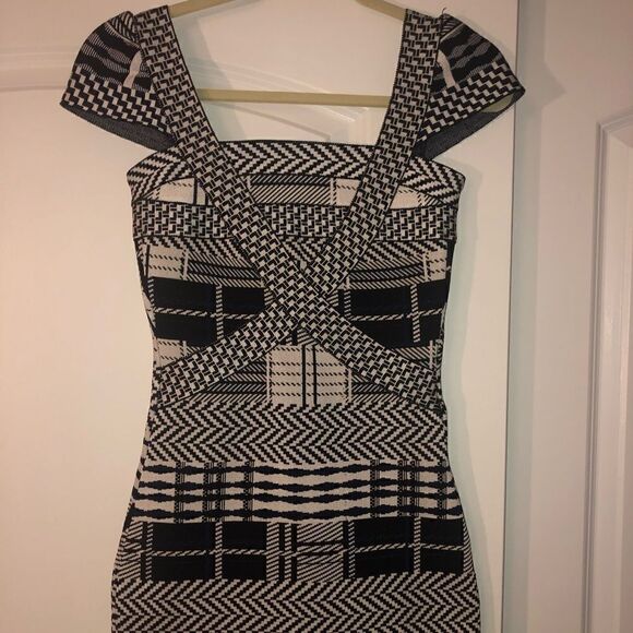 L'ATISTE Dresses & Skirts - Black and White L’atiste by Amy Dress